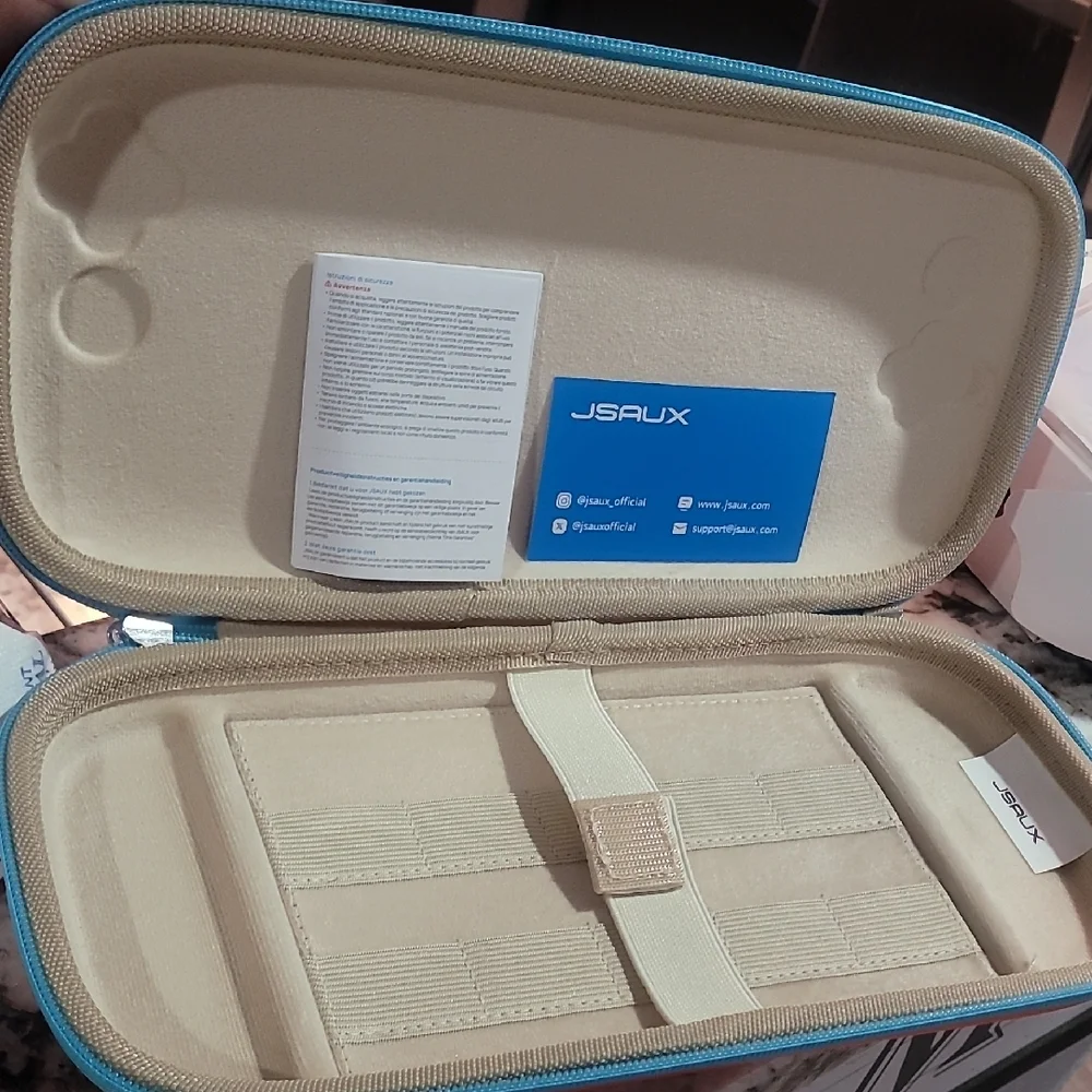 Ultra-thin Red and Blue Tablet Case